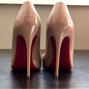 Christian Louboutin So Kate Nude Pump